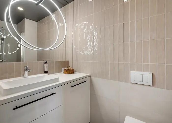 Luxury Aura 40 - 1 By Grand